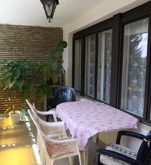 פנסיון éva Vendégház