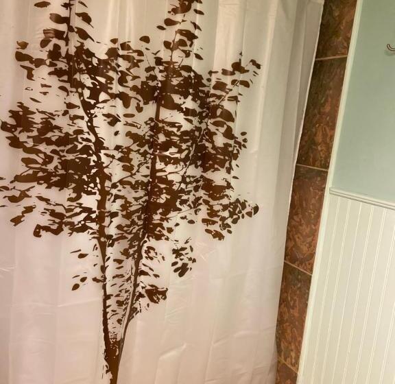 The Victorian Condo/