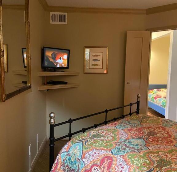 The Victorian Condo/