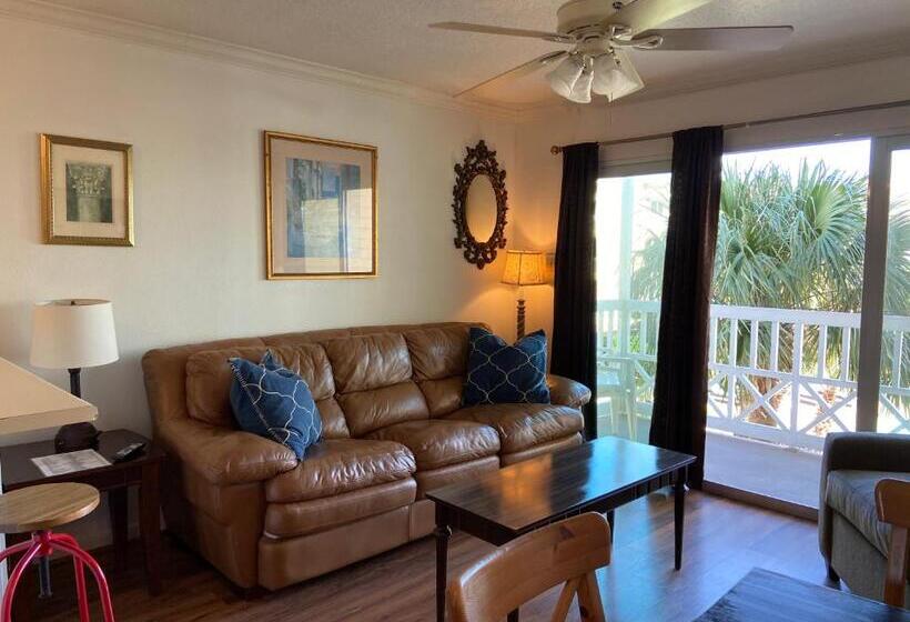 The Victorian Condo/