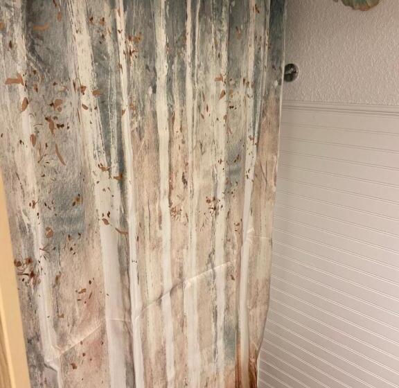 The Victorian Condo/