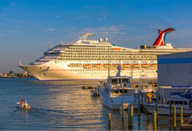 The Victorian Condo/