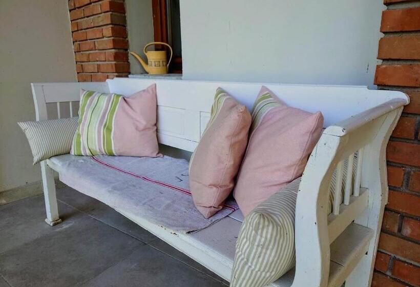 Tiszára Néző Heverésző   Lounger Overlooking The Tisza River