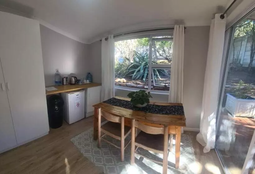 ベッドアンドブレックファースト Cottage On Ilchester