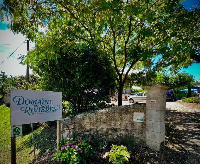 Bed and Breakfast Domaine Des Deux Rivieres