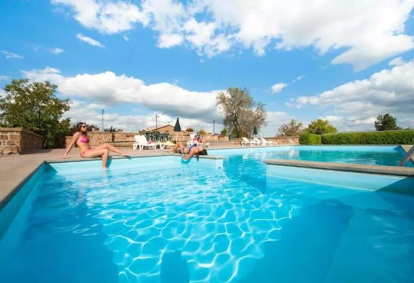 ホテル Agriturismo Cerqueto