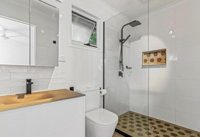 Peaceful Family Villa, Sunrise Beach