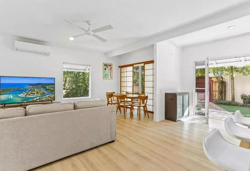 Peaceful Family Villa, Sunrise Beach