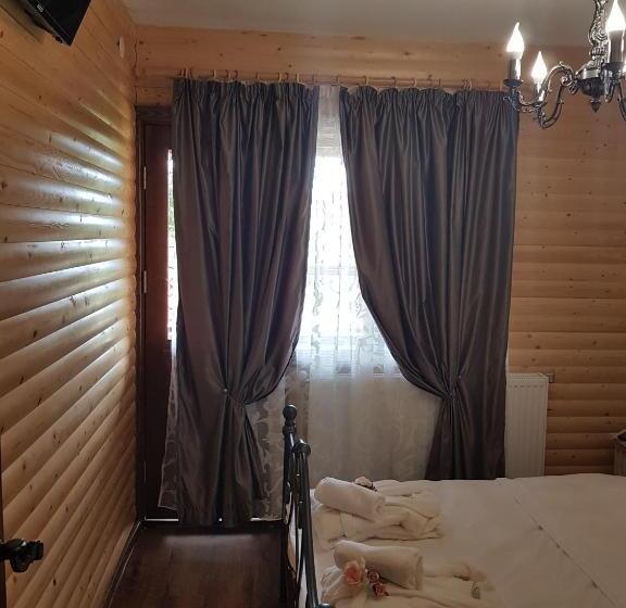 بنسيون вила поликсения петиня