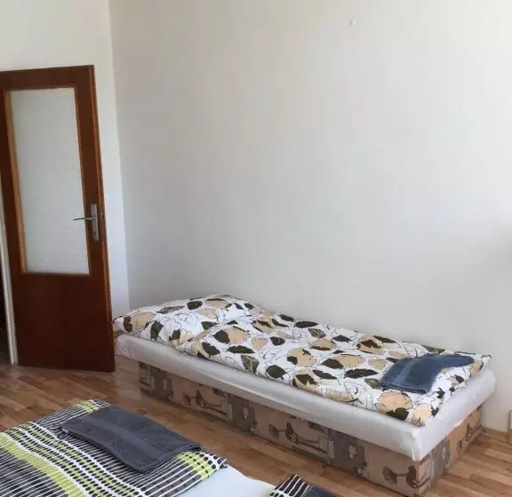 ペンション šariš Rooms