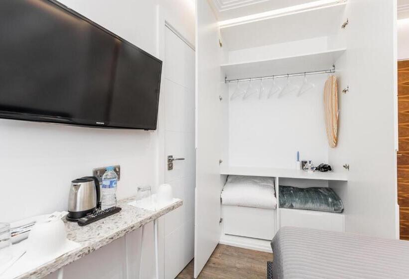 פנסיון Goldbeaters House