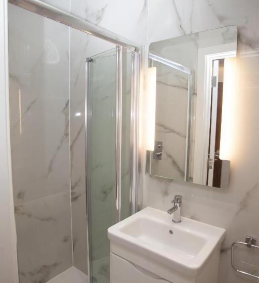 פנסיון Goldbeaters House