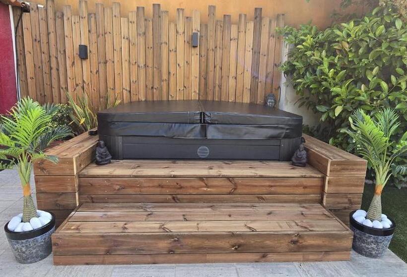 Ste Maxime Villa 5 Etoiles Piscine Chauffée Et Jacuzzi