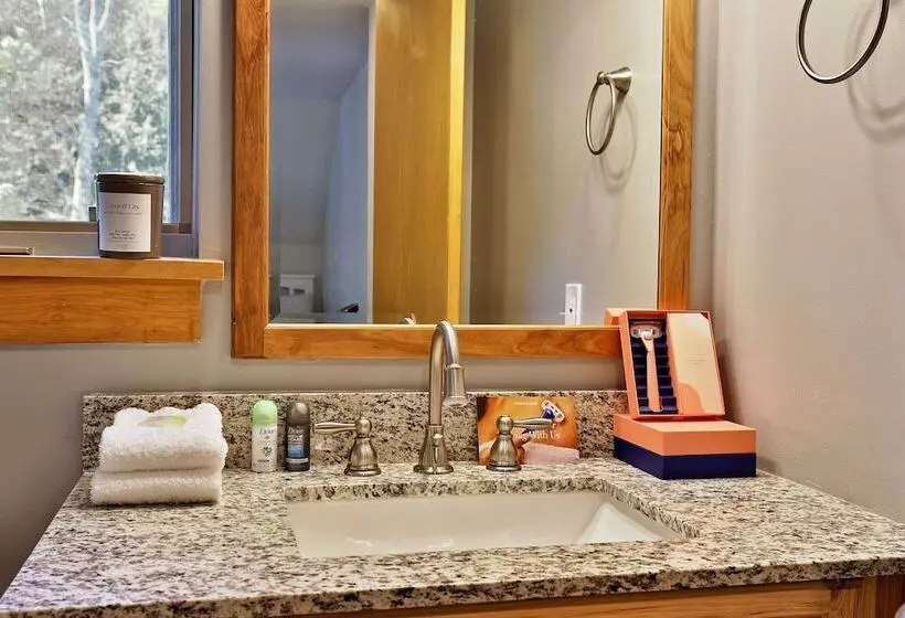 The Woods By Killington Vacation Rentals   2 Bedrooms