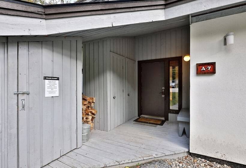 The Woods By Killington Vacation Rentals 2 Bedrooms