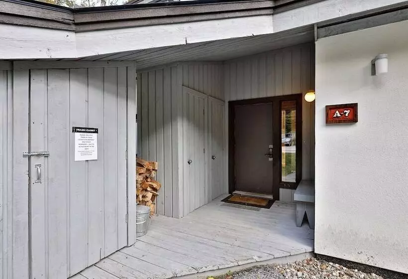 The Woods By Killington Vacation Rentals   2 Bedrooms