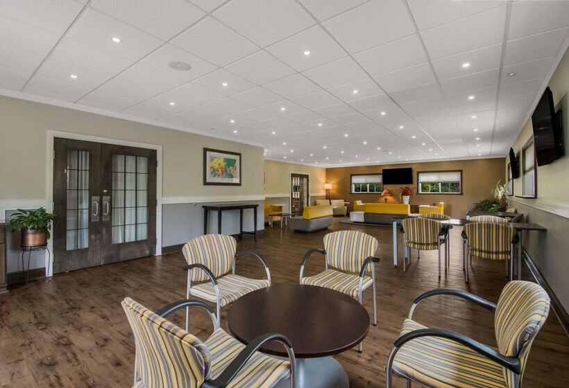 Отель Comfort Inn & Suites Barnesville   Frackville