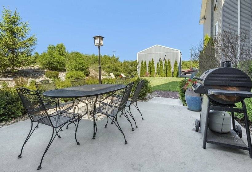 Отель Comfort Inn & Suites Barnesville   Frackville