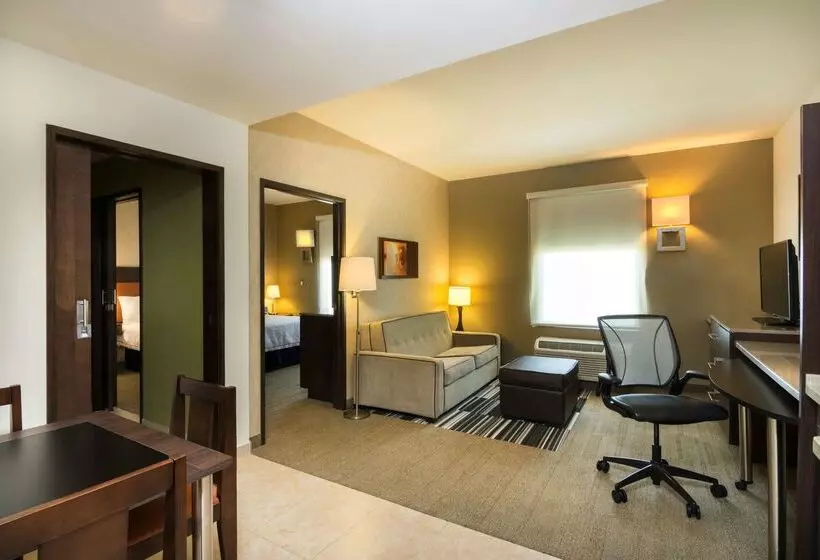 Отель Homewood Suites By Hilton Queretaro, Mexico