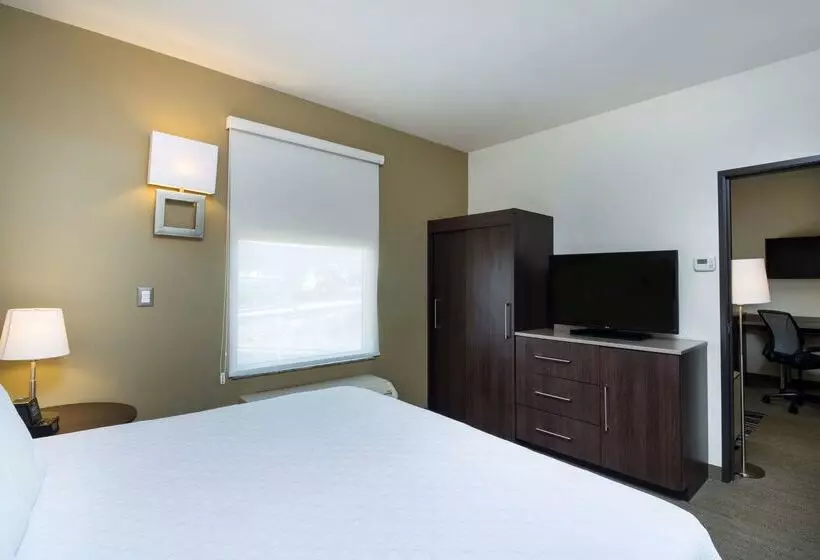 Отель Homewood Suites By Hilton Queretaro, Mexico