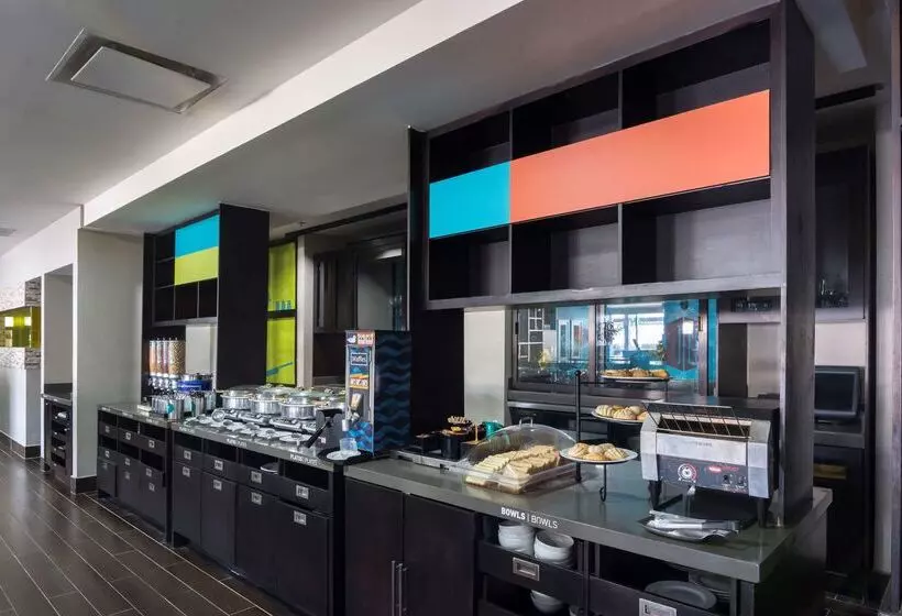 Отель Homewood Suites By Hilton Queretaro, Mexico