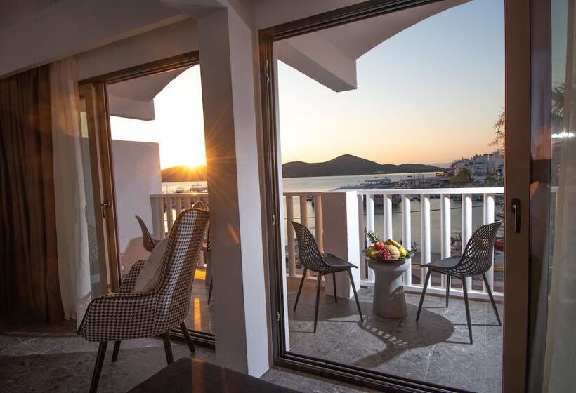 Kalypso Suites Hotel Adults Only