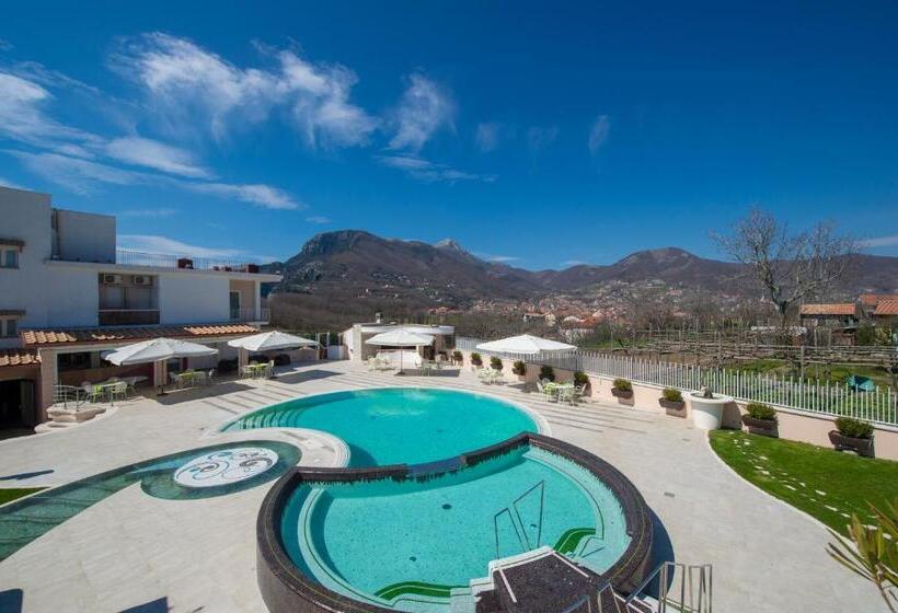 Отель Le Rocce   Agerola, Amalfi Coast