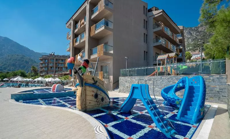 호텔 Turunc Premium