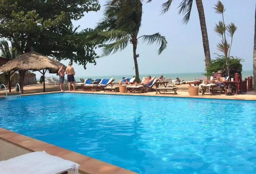 The Waterfront Hotel At Fishermans Village