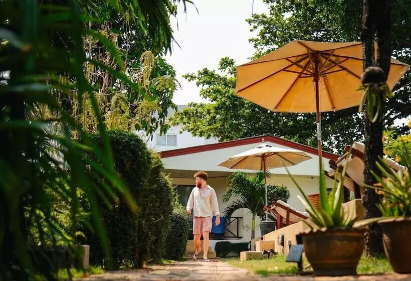 The Waterfront Hotel At Fishermans Village