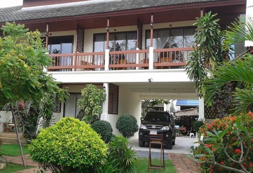 The Waterfront Hotel At Fishermans Village