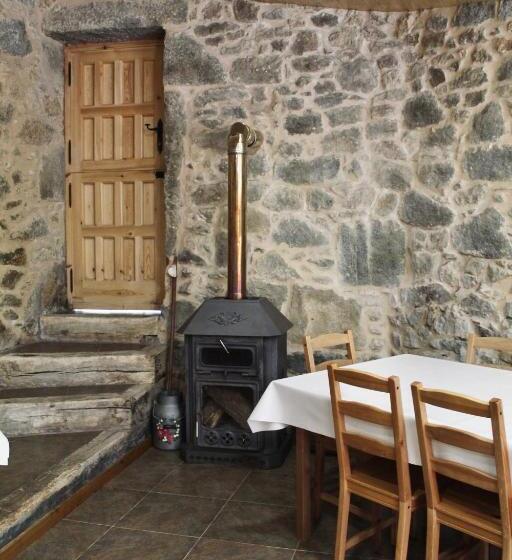 Albergue Alto Da Pena Exclusive For Pilgrims
