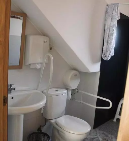 Albergue Alto Da Pena Exclusive For Pilgrims