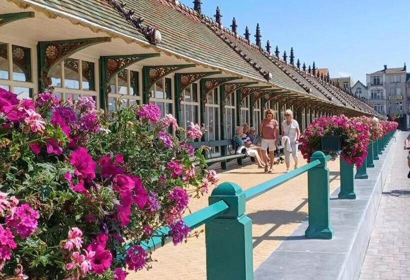 Appartement Blankenberge Zeedijk Aan De Pier