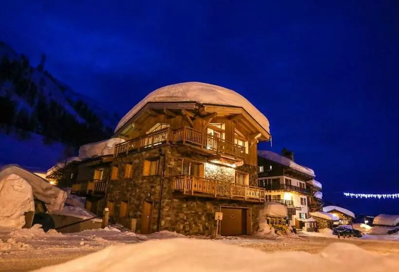 تختخواب و صبحانه Chalet Monte Bianco