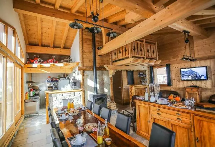 تختخواب و صبحانه Chalet Monte Bianco