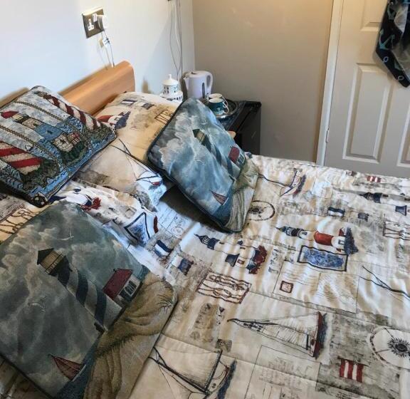 Bed and Breakfast Cove Cott