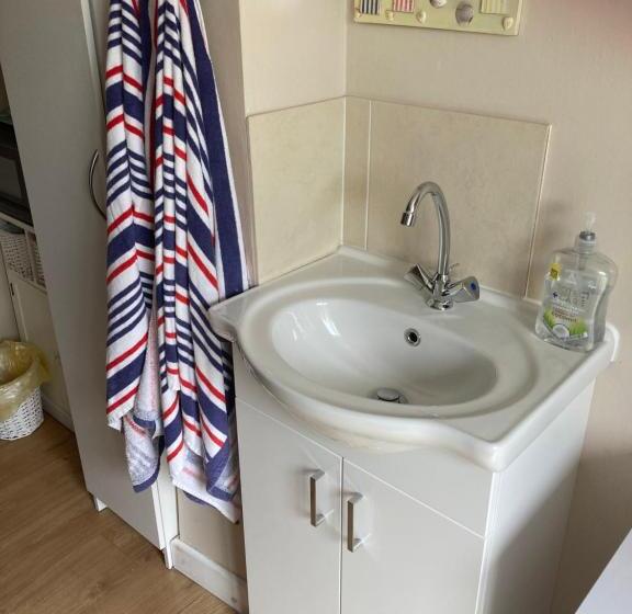 Bed and Breakfast Cove Cott