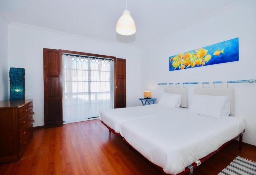 Carlos House Baleal Beach, Sunny Balcony, Shared Pool