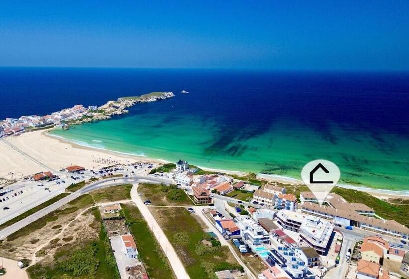 Carlos House Baleal Beach, Sunny Balcony, Shared Pool