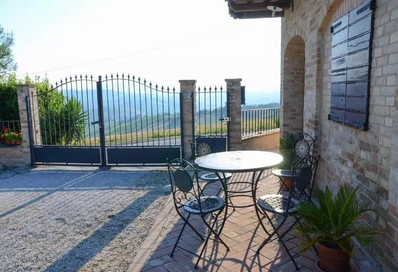 ホテル Agriturismo Galanti