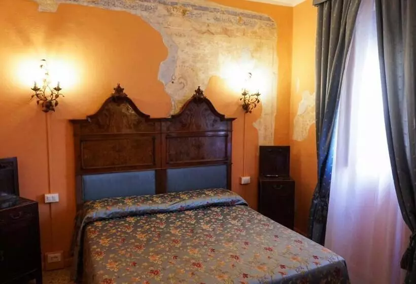 پانسیون Antica Dimora Della Racchetta