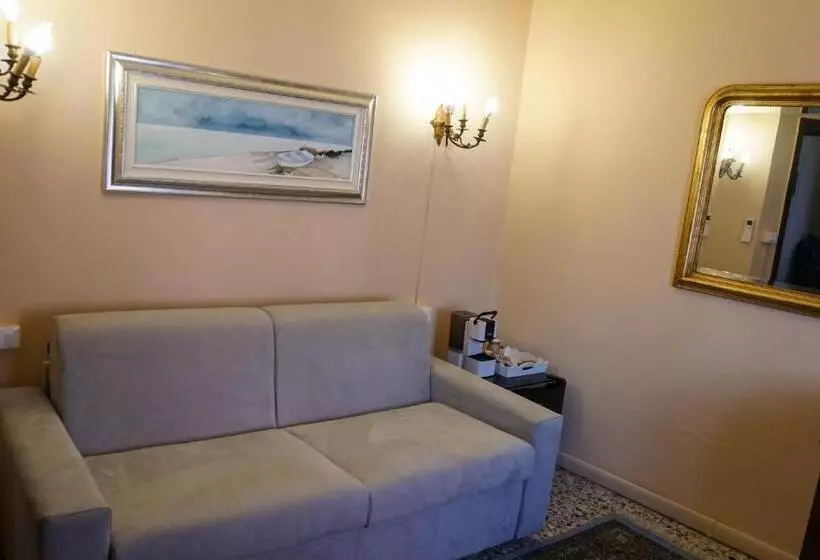 پانسیون Antica Dimora Della Racchetta