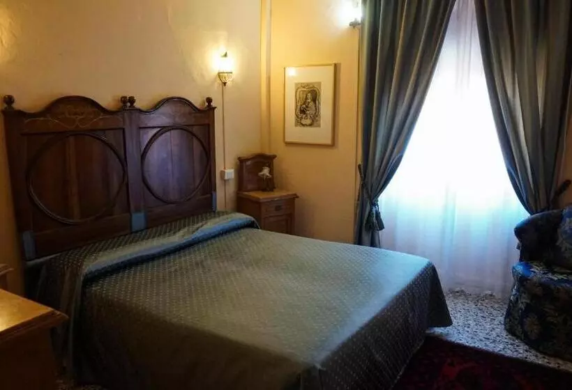 پانسیون Antica Dimora Della Racchetta