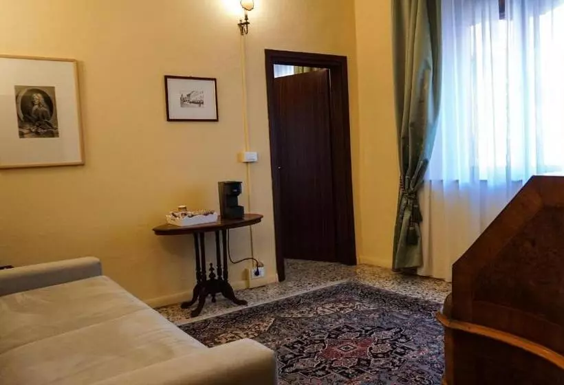 پانسیون Antica Dimora Della Racchetta