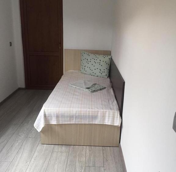 פנסיון Casa Alle