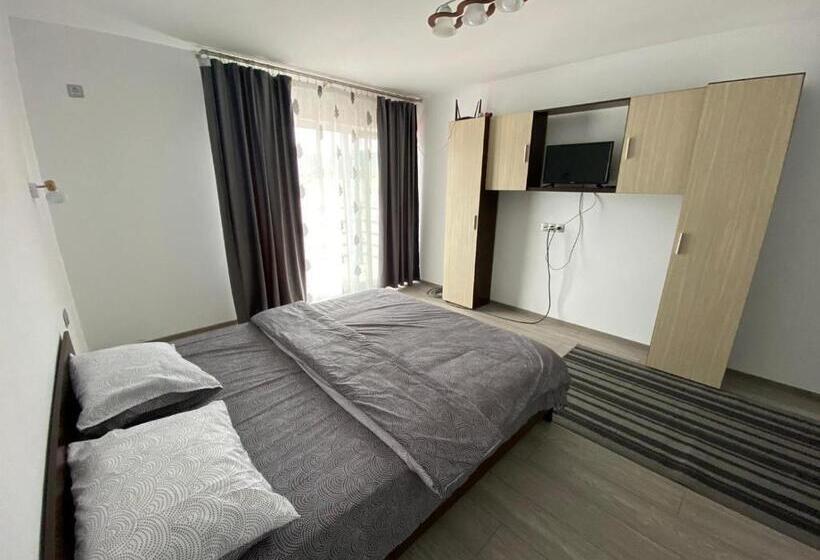 פנסיון Casa Alle