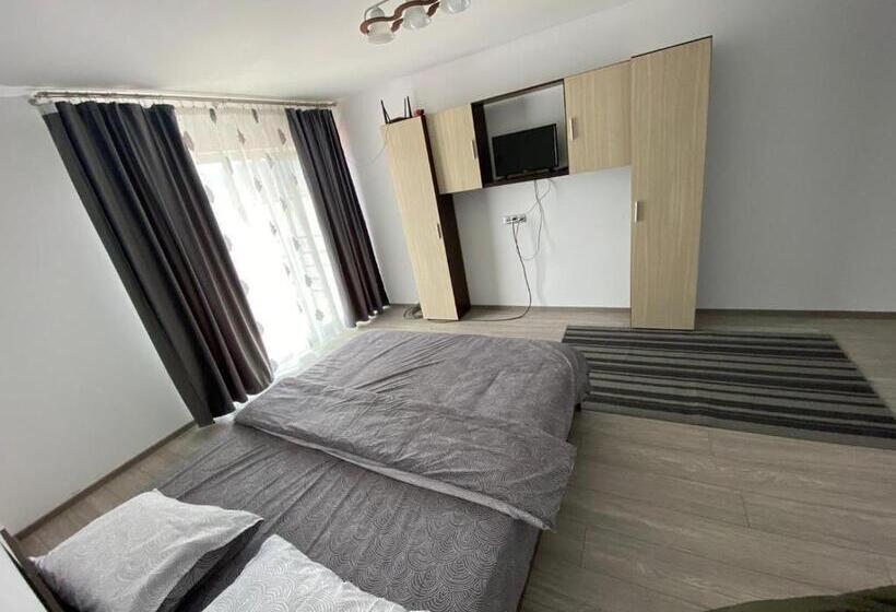 פנסיון Casa Alle