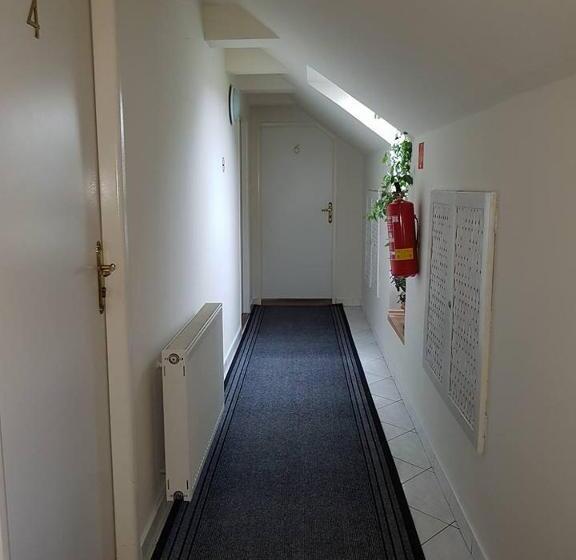 ペンション Penzión Kormoš