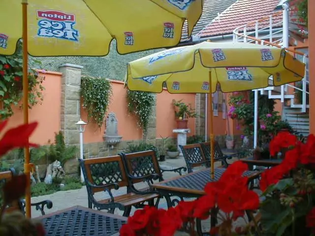 ペンション Penzión Kormoš